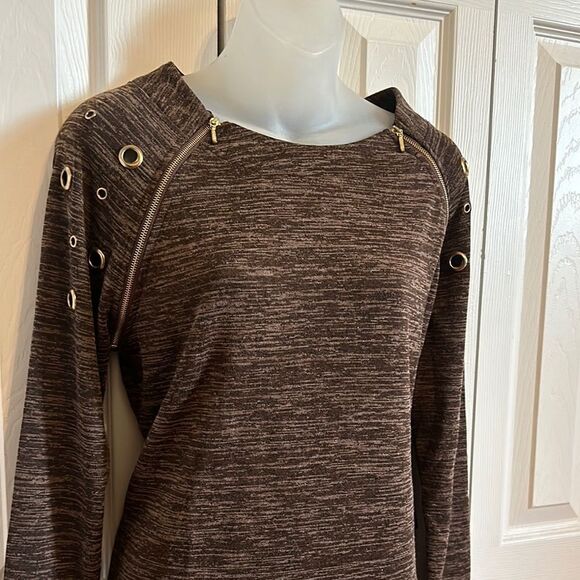 Brown Long Sleeve Top Blouse Shirt Grommet Detail Gold Zipper  Medium M NWT - Picture 4 of 10